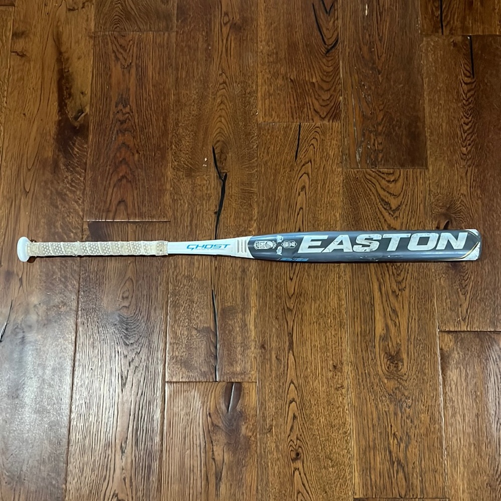 2021 Easton Ghost Softball Bat